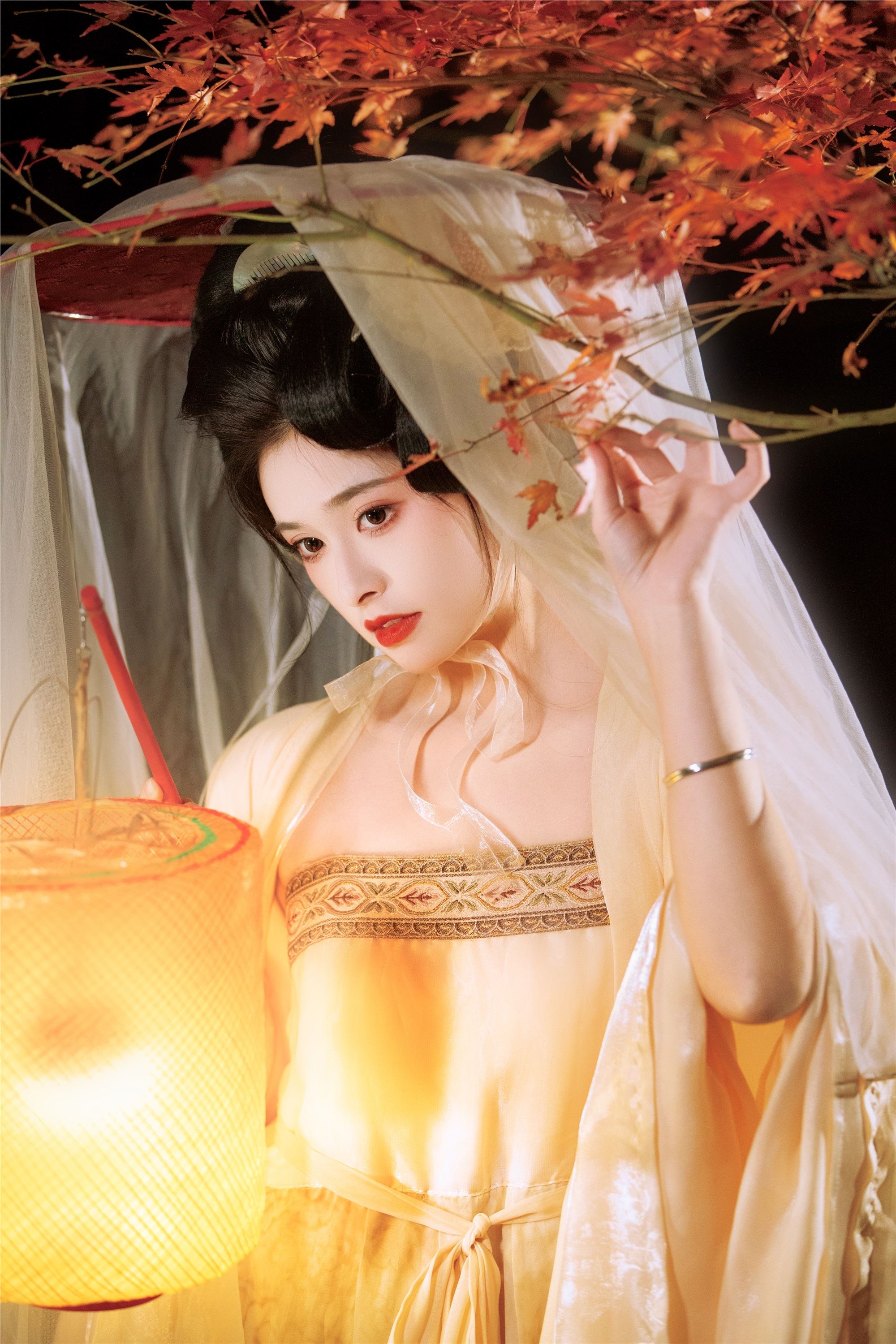 YITUYU 艺图语 2025.03.06 枫霜 恬恬圈圈